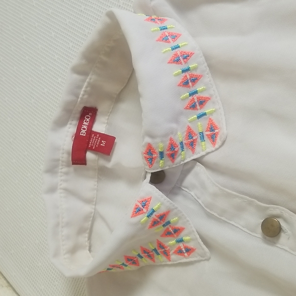 🖤4 for $25 Bongo Size Small Neon Aztec Collar Sheer White Button Down Top - Picture 7 of 17